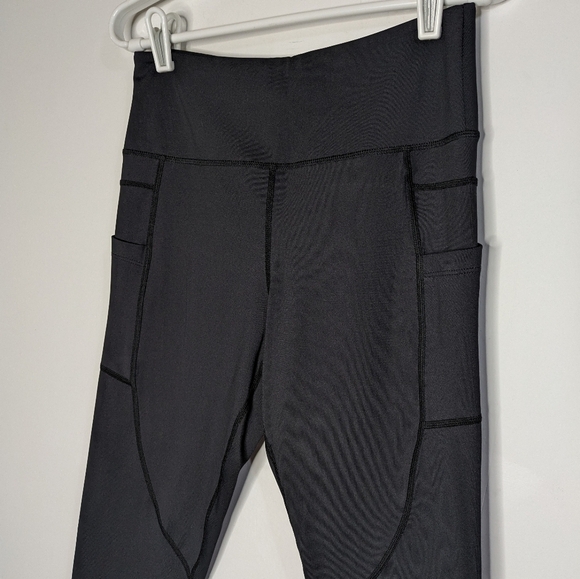 Zyia Black Crop Workout Exercise Athletic Legging 8/10 - Picture 2 of 10